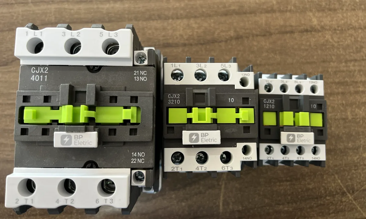 Contatores CJX2 em três tamanhos